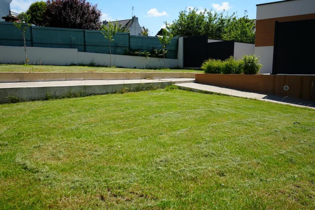 Suite Parentale A 1 Min Du Parc Des Expositions Bohars Exterior photo